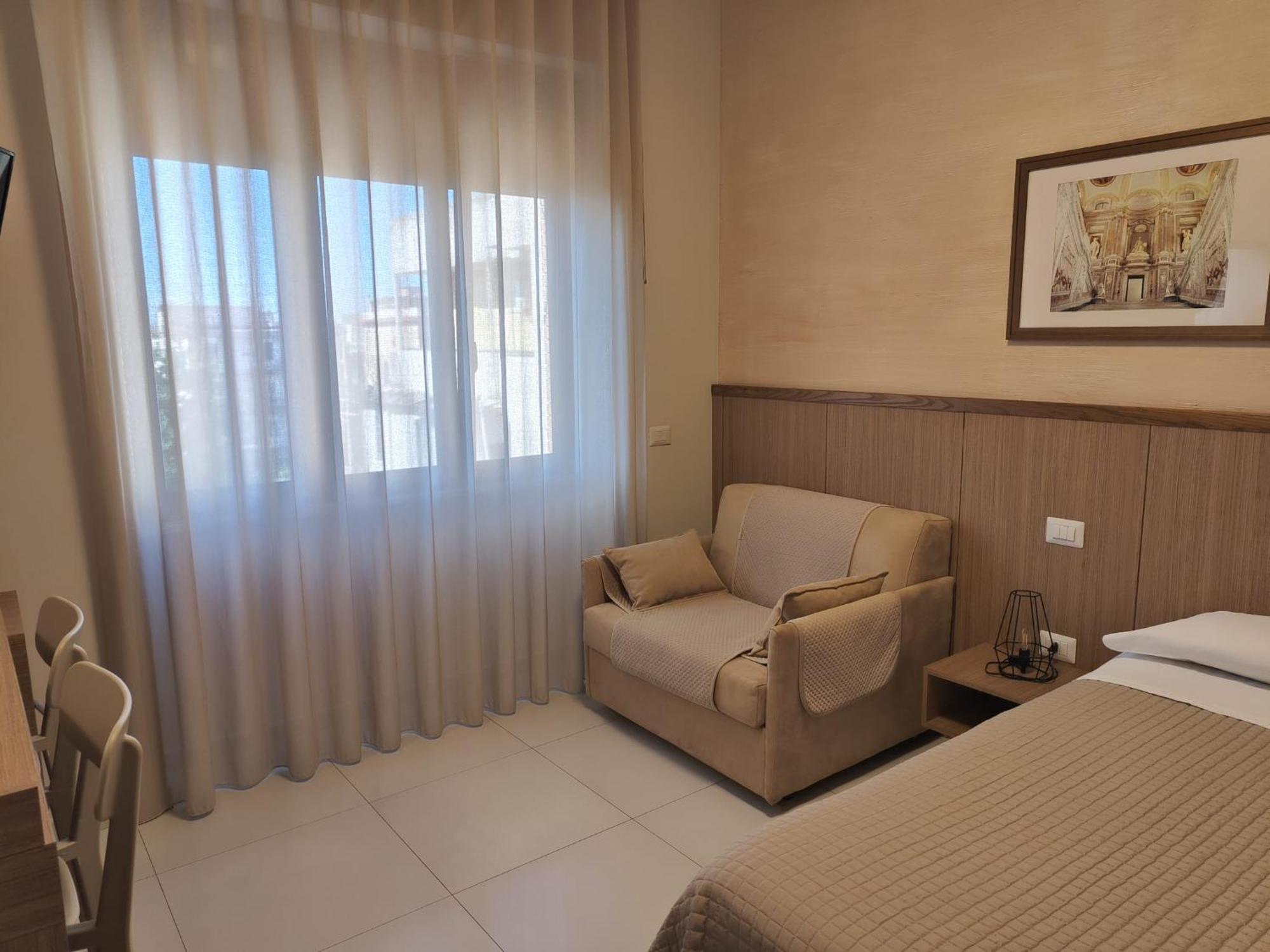 Bed and Breakfast Residenza La Reggia Казерта Экстерьер фото